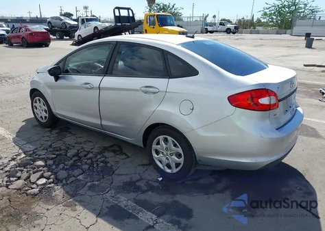 2013 Ford Fiesta Se z USA, uszkodzony, nr VIN 3FADP4BJ7DM194965